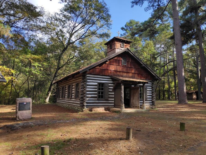 Mission Tejas State Park (Grapeland)