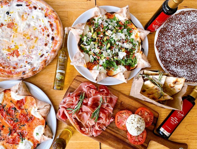 Mister O1 Extraordinary Pizza Turtle Creek (Dallas) Mister O1 Extraordinary Pizza Turtle Creek (Dallas)