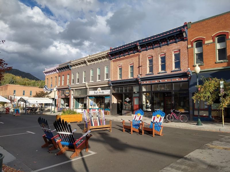 How to Time a Salida Visit for the Best Light and the Least Rush How to Time a Salida Visit for the Best Light and the Least Rush