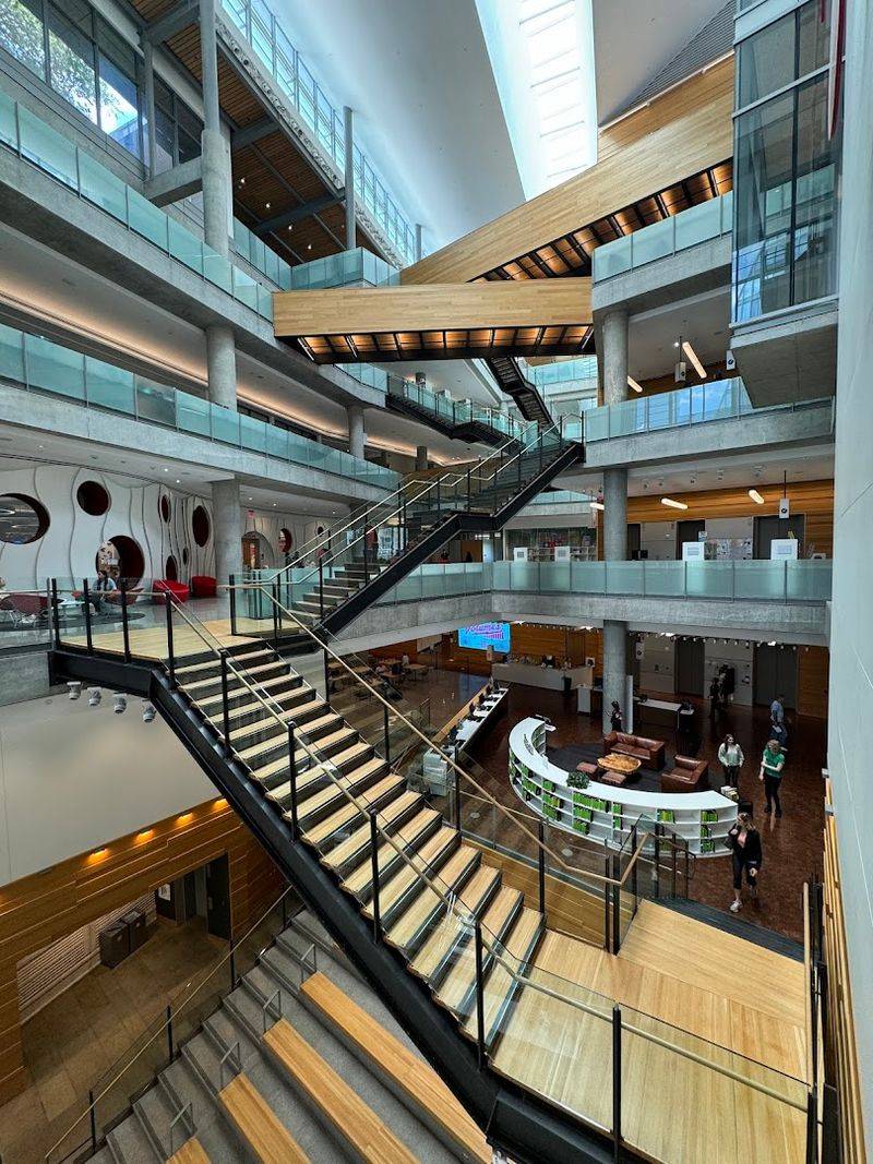 Modern Architecture That Stops You in Your Tracks