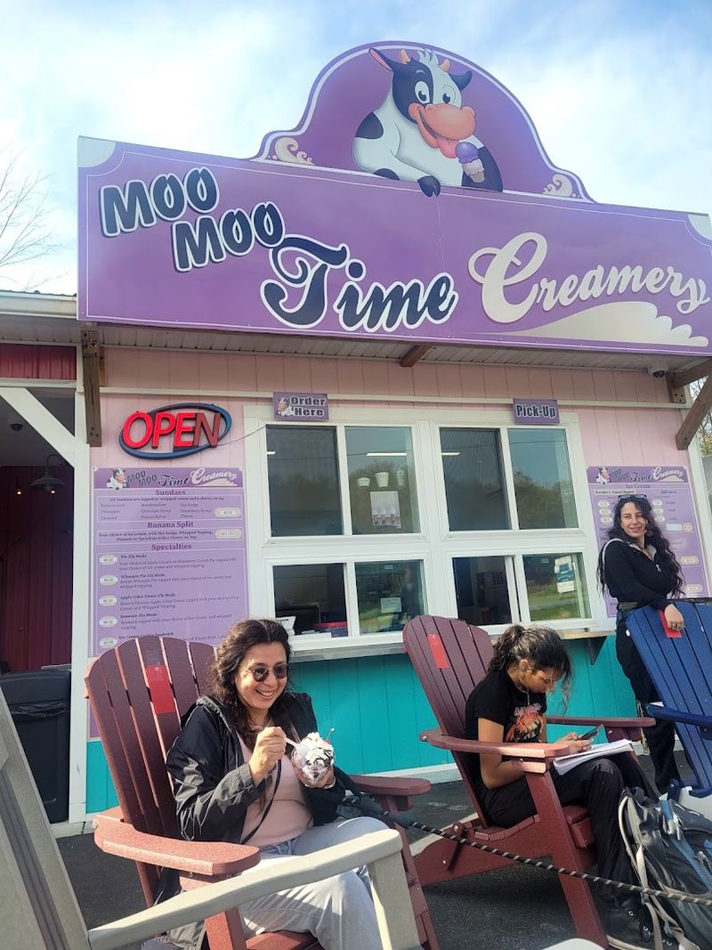 MooMoo Frozen Yogurt