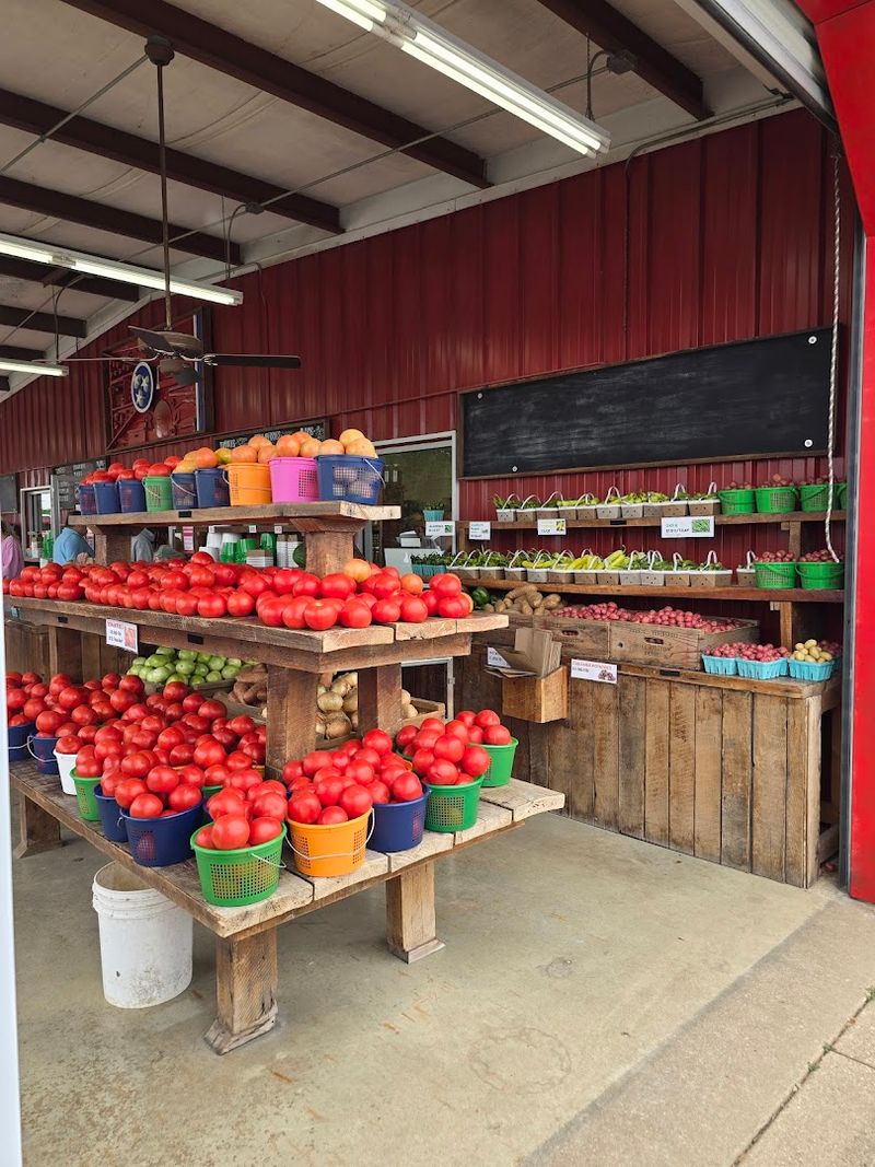 More Farm-Fresh Finds Waiting At Jones Orchard