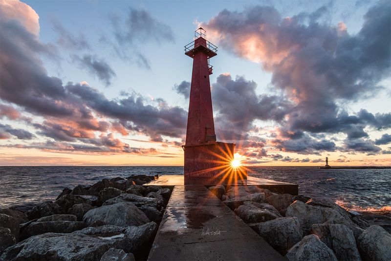Muskegon South Pierhead Lighthouse — Muskegon Muskegon South Pierhead Lighthouse — Muskegon