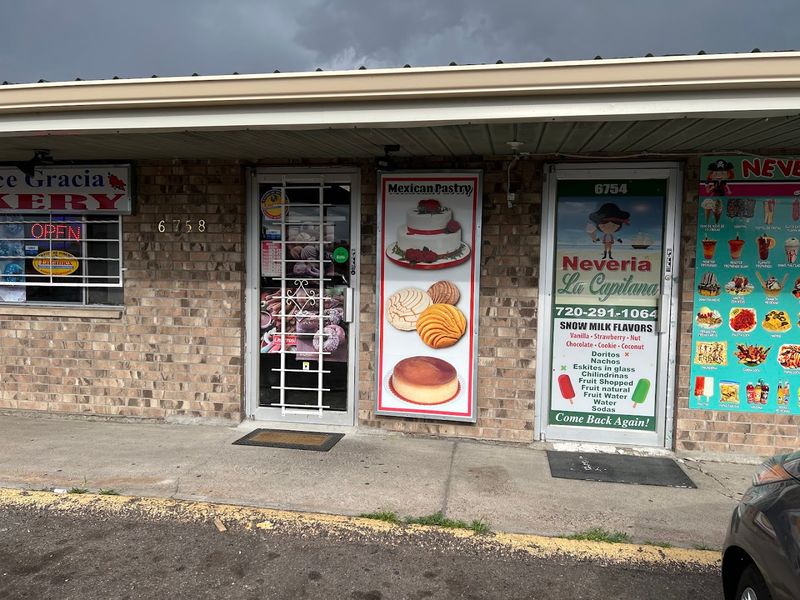 A Small Storefront With a Serious Pull A Small Storefront With a Serious Pull