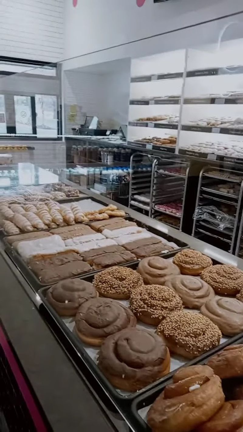 Mary Lou Donuts (Lafayette)