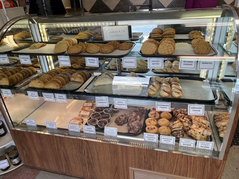 The Case Where Cinnamon Rolls and Fried Pies Take Over The Case Where Cinnamon Rolls and Fried Pies Take Over