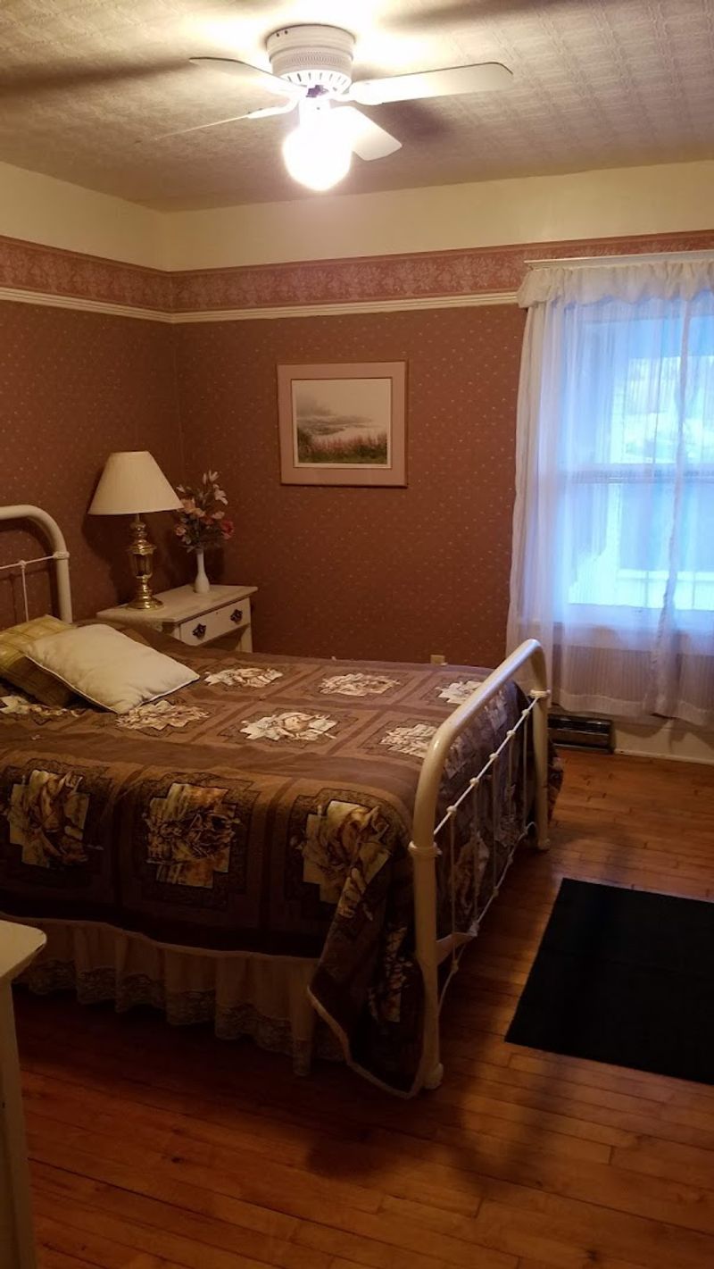 Neil's Room and the Ghost of Nell Neil's Room and the Ghost of Nell