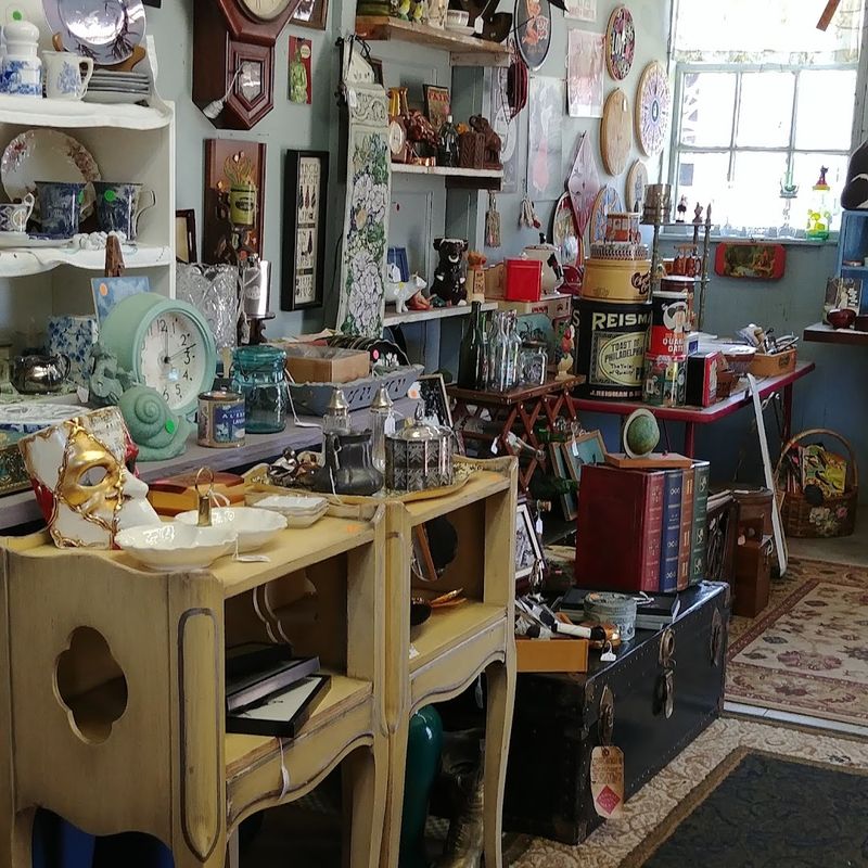New Egypt Flea Market Village - Cream Ridge