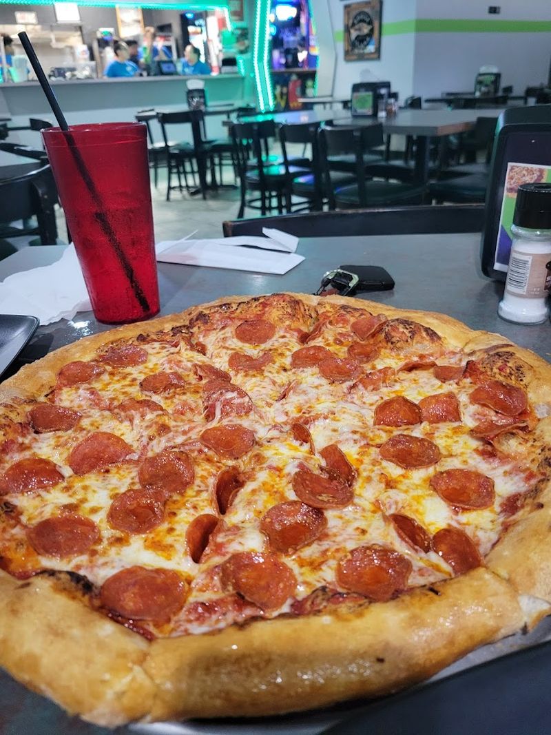 New York-Style Pizza That Actually Delivers on Flavor New York-Style Pizza That Actually Delivers on Flavor