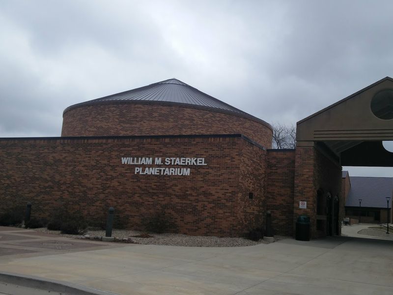 Staerkel Planetarium (Champaign)
