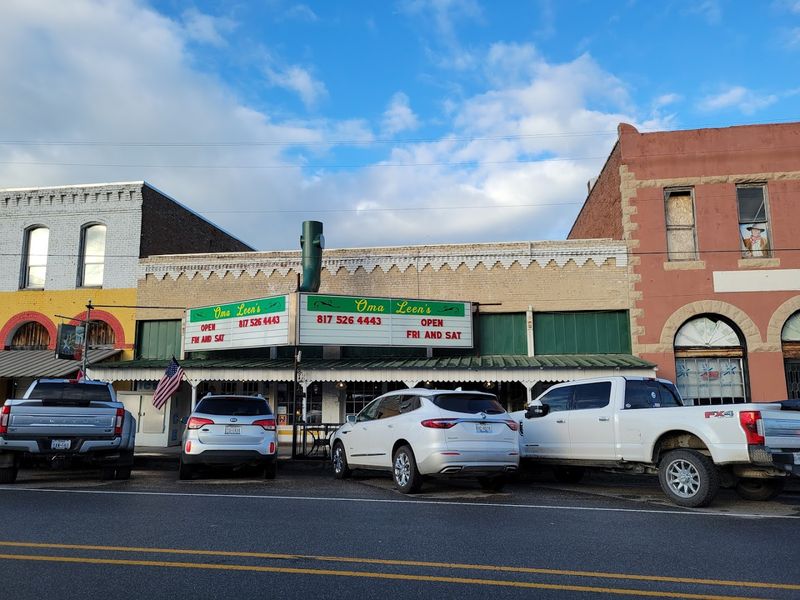 Oma Leen's (Hico) Oma Leen's (Hico)