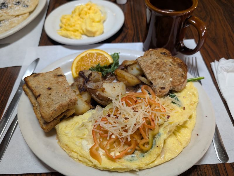 Oversized Omelets And Hearty Plates Give Breakfast Real Staying Power Oversized Omelets And Hearty Plates Give Breakfast Real Staying Power
