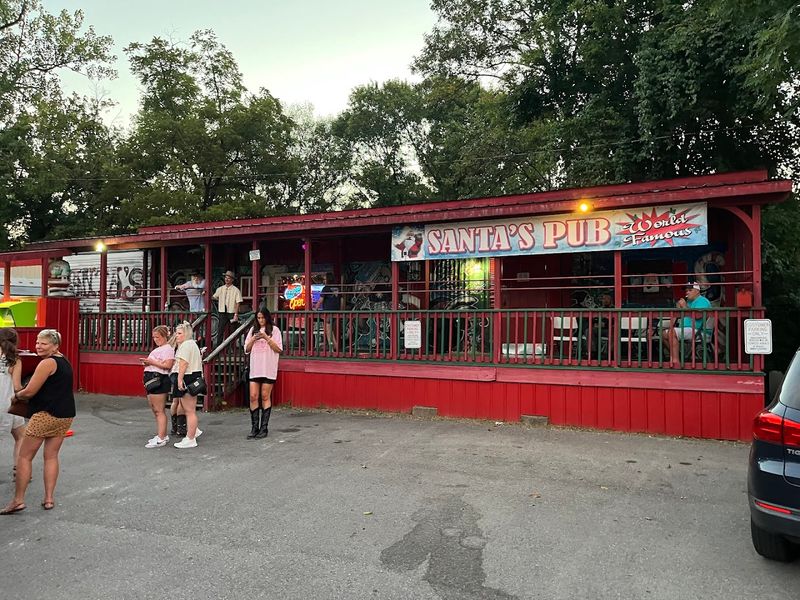 Santa's Pub