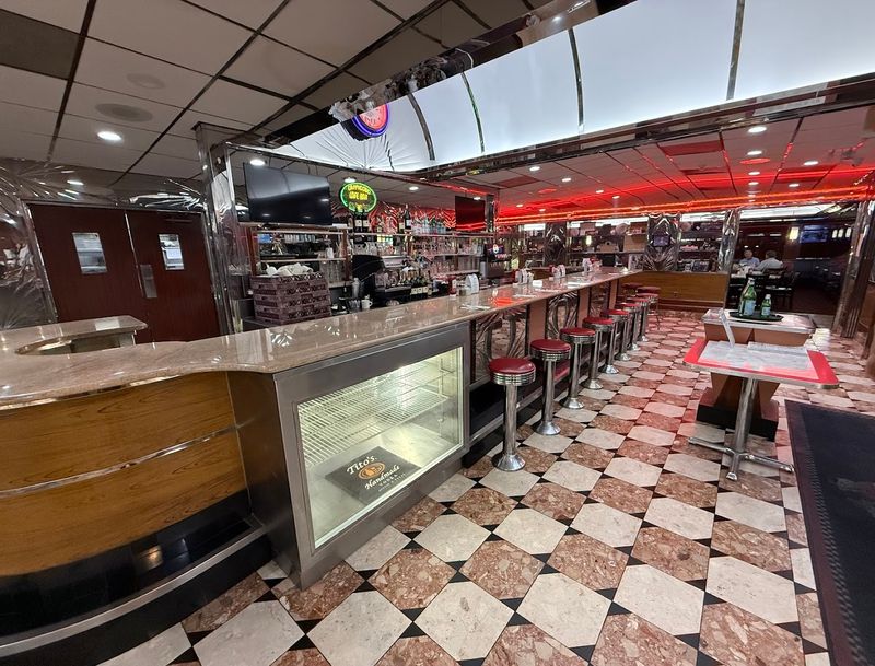 Park West Diner - Little Falls Park West Diner - Little Falls