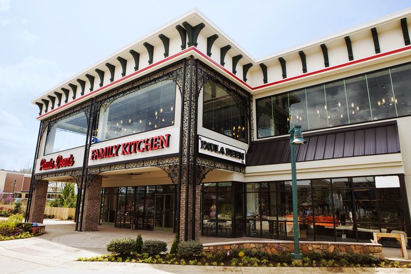 Paula Deen's Family Kitchen — Pigeon Forge Paula Deen's Family Kitchen — Pigeon Forge
