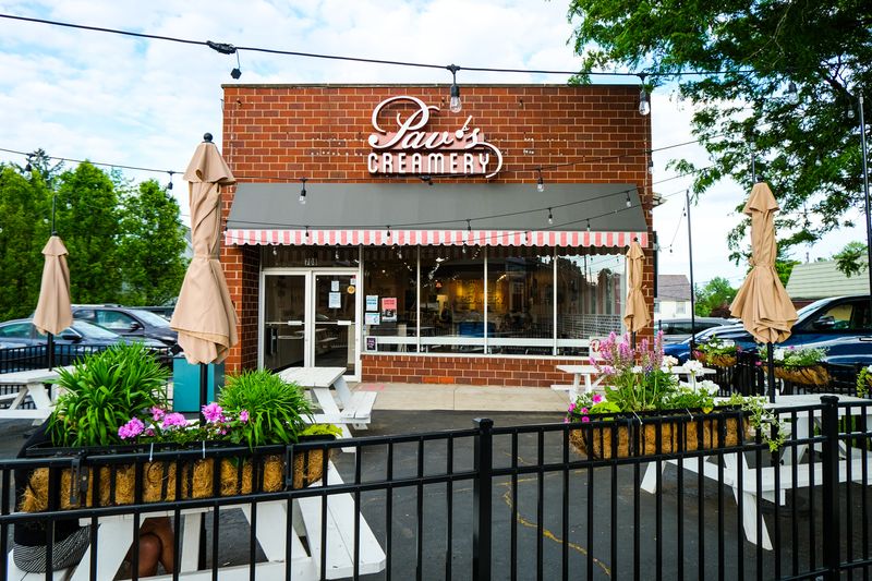 Pav’s Creamery, North Canton