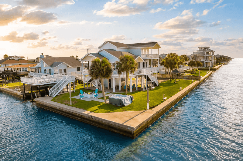 Peaceful Bayfront Hideaway (Galveston) Peaceful Bayfront Hideaway (Galveston)