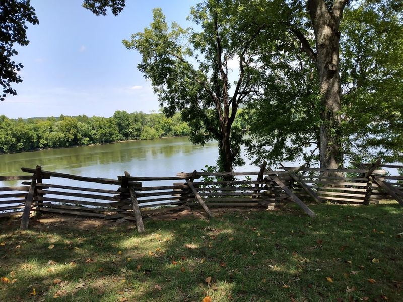 Peaceful Trails Lead Through History and Nature Peaceful Trails Lead Through History and Nature