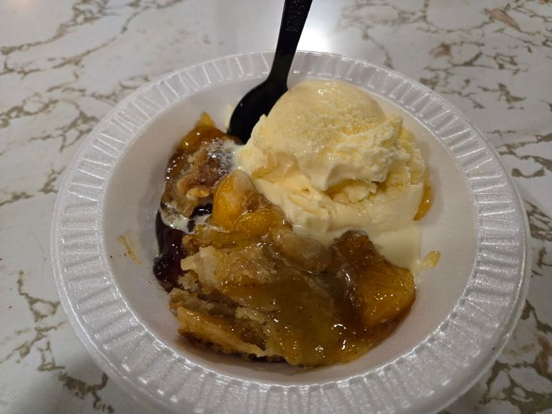 Peach Cobbler That Rounds Out the Meal Peach Cobbler That Rounds Out the Meal