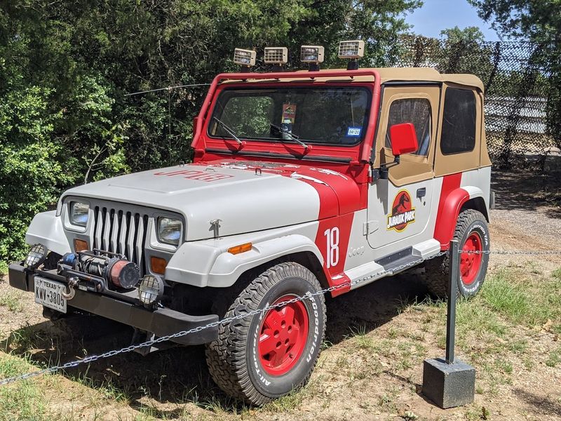 Photo Ops and Jurassic Park Jeep Replica Photo Ops and Jurassic Park Jeep Replica