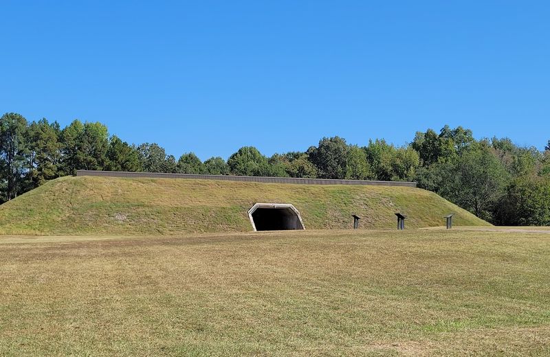 Pinson Mounds Nature Trail — Pinson Mounds State Archaeological Park