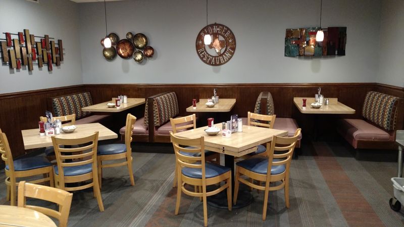 Pioneer Restaurant (Arlington)