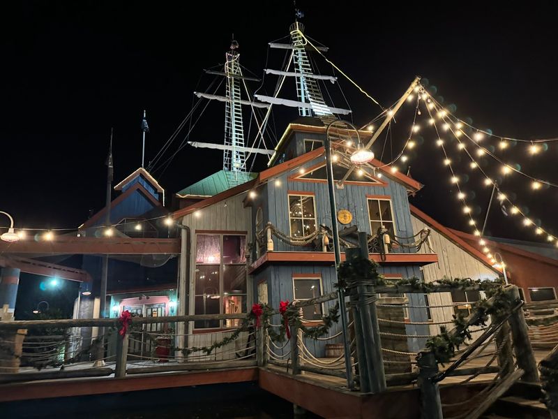 Pirates Landing