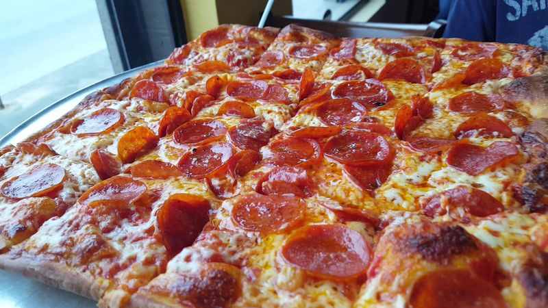 Pizza Crust So Good It Proves the Ovens Stay Clean Pizza Crust So Good It Proves the Ovens Stay Clean