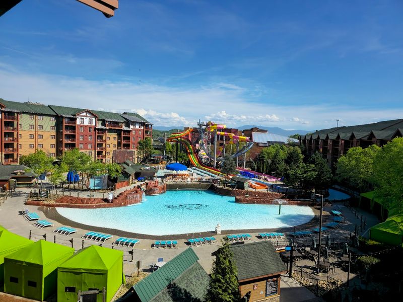 Plan Your Visit To This Tennessee Waterpark Getaway Plan Your Visit To This Tennessee Waterpark Getaway