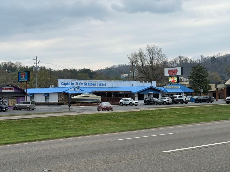 Plan Your Visit to Captain Jim's Seafood Buffet