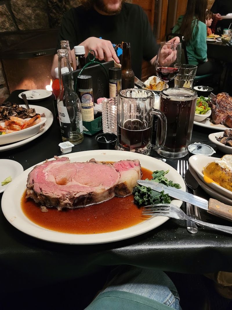 Prime Rib That Loyal Customers Swear By Prime Rib That Loyal Customers Swear By