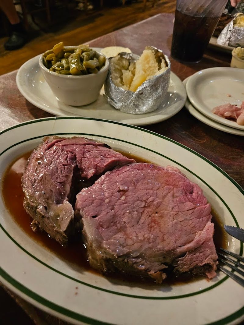 Prime rib has its own loyal fan club Prime rib has its own loyal fan club