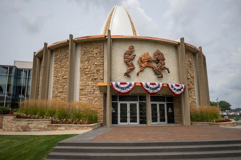 Pro Football Hall of Fame (Canton) Pro Football Hall of Fame (Canton)