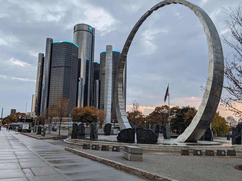 Public Art and Architecture That Actually Stops You Public Art and Architecture That Actually Stops You
