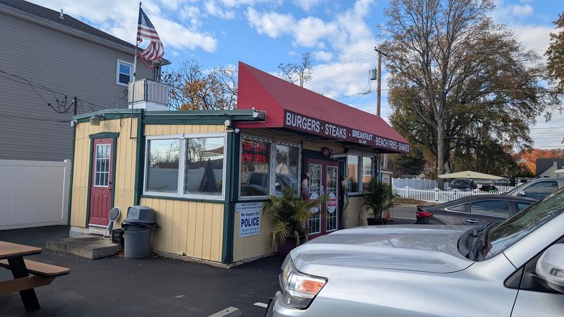 RJ’s Hot Dog Stand, Essington, Pennsylvania