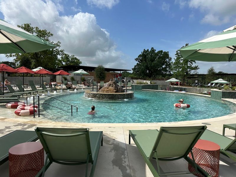 10 Texas Mineral Springs With Wellness Histories That Still Fascinate Today