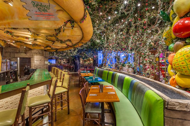 Rainforest Café — Nashville Rainforest Café — Nashville