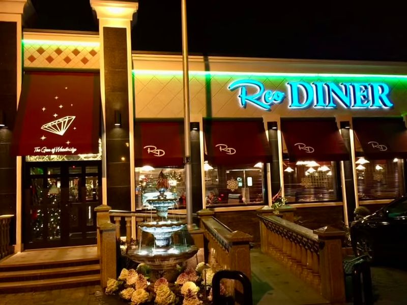 Reo Diner - Woodbridge Reo Diner - Woodbridge