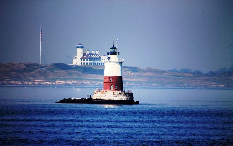 Robbins Reef Lighthouse — Bayonne / New York Harbor Robbins Reef Lighthouse — Bayonne / New York Harbor