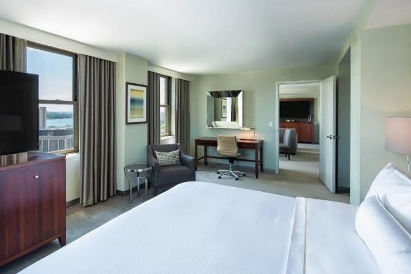 Rooms That Earn Their Price Tag Rooms That Earn Their Price Tag