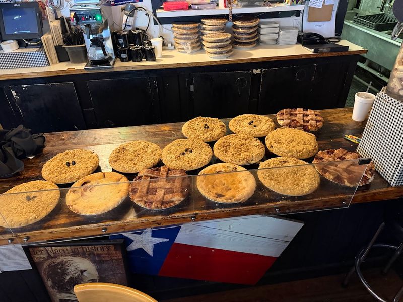 Royers Round Top Café (Round Top) Royers Round Top Café (Round Top)