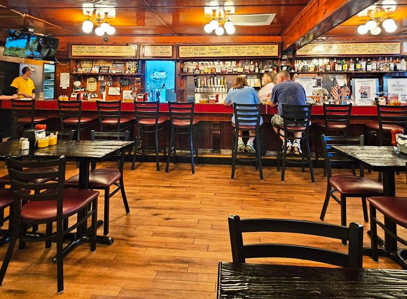 Rutt’s Hut — Clifton