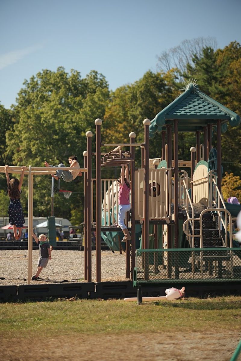 Safety, family atmosphere, and easy peace of mind Safety, family atmosphere, and easy peace of mind