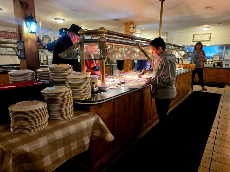 Service, Hospitality, and the Small Details People Remember
