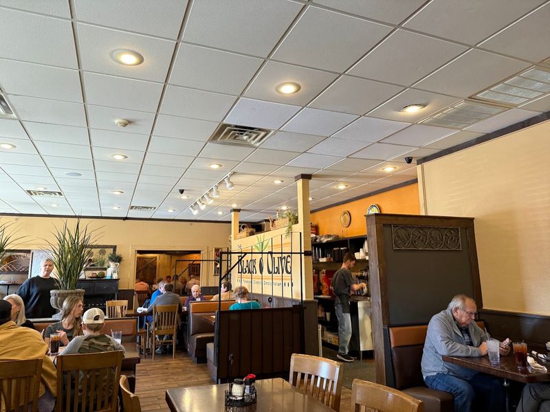 Service, consistency, and what regulars notice Service, consistency, and what regulars notice