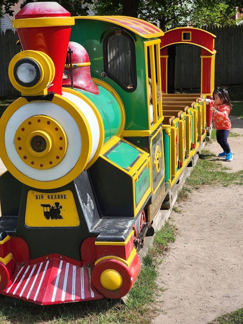 Shows, play areas, and family extras round out the visit Shows, play areas, and family extras round out the visit