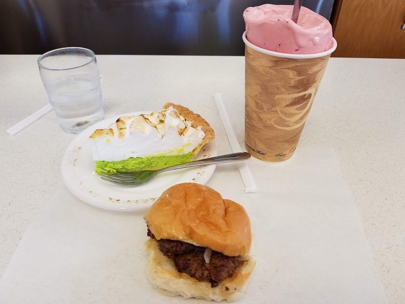 Simple toppings and classic flavor