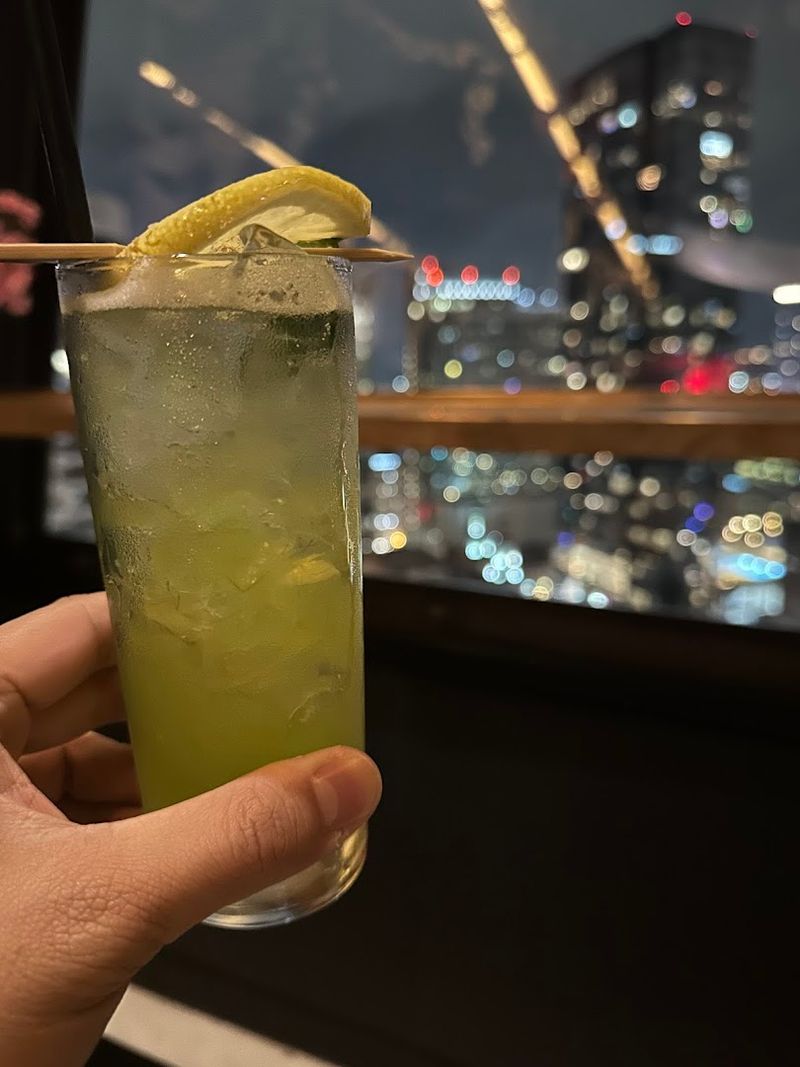 Sip Cocktails While the City Lights Up Around You Sip Cocktails While the City Lights Up Around You