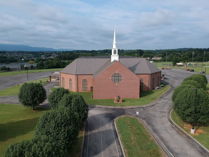 Small-Town Charm With Easy Access To Big Mountain Views Small-Town Charm With Easy Access To Big Mountain Views