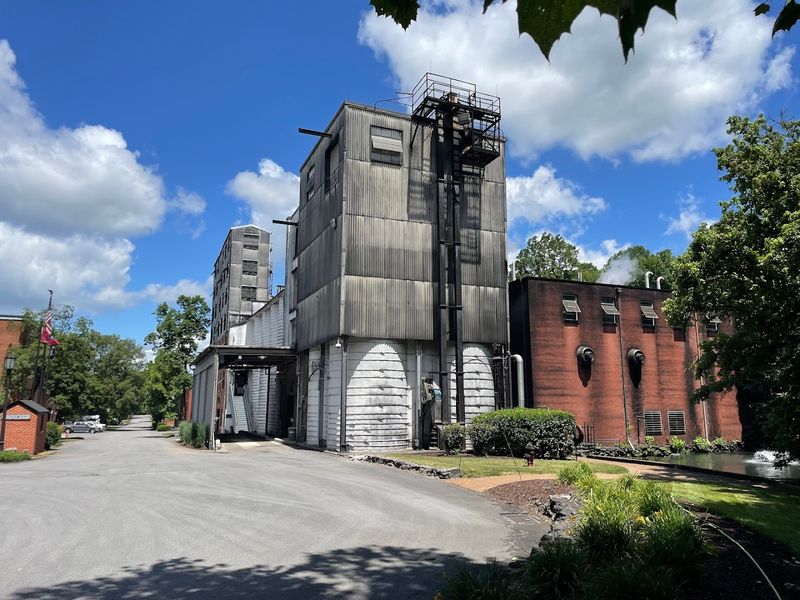 Small-Town Hospitality and Slower Pace